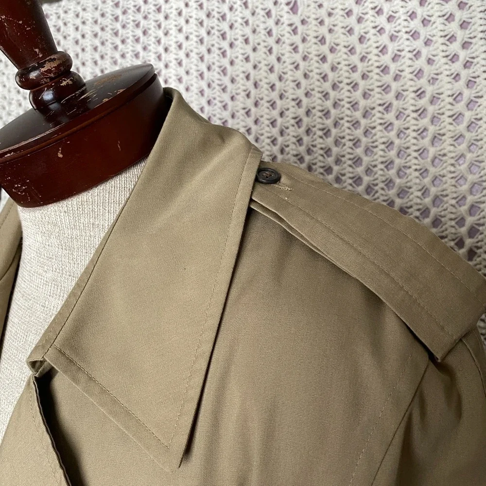 VTG Designer Trench Clarendon Cloth Tan Khaki Double Breasted‎ Belted Coat Sz 42
